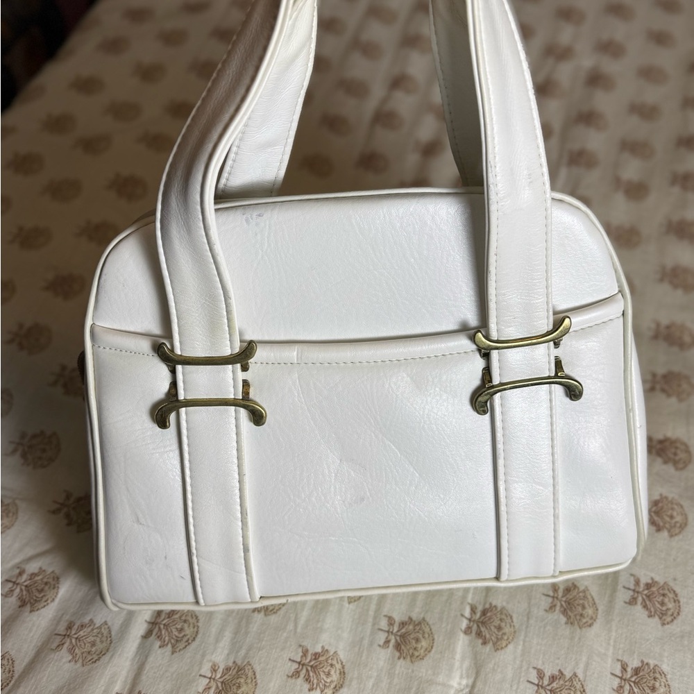 Elegant White vintage faux leather  Handbag from Sears